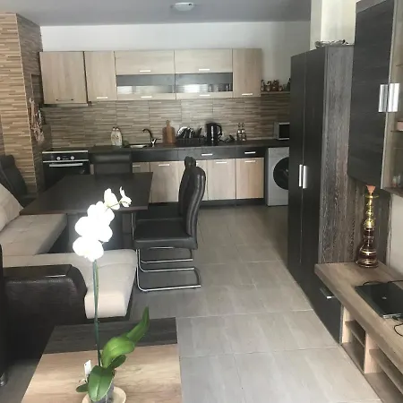 Квартал Чайка Балкан Бриз 7 Apartament Słoneczny Brzeg